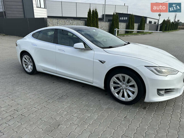 Білий Тесла Модель С, об'ємом двигуна 0 л та пробігом 238 тис. км за 17700 $, фото 30 на Automoto.ua