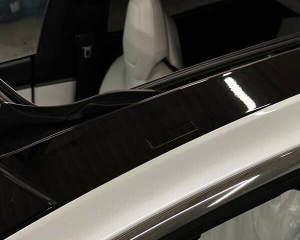 Белый Тесла Модель С, объемом двигателя 0 л и пробегом 198 тыс. км за 31999 $, фото 22 на Automoto.ua