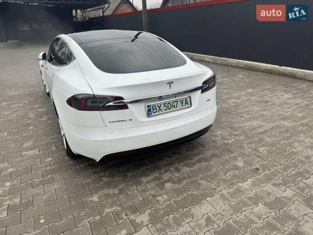 Білий Тесла Модель С, об'ємом двигуна 0 л та пробігом 202 тис. км за 16500 $, фото 1 на Automoto.ua