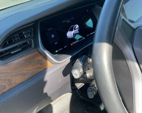 Білий Тесла Модель С, об'ємом двигуна 0 л та пробігом 128 тис. км за 19100 $, фото 6 на Automoto.ua