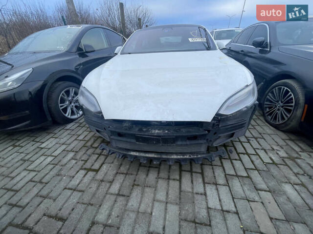 Білий Тесла Модель С, об'ємом двигуна 0 л та пробігом 103 тис. км за 14799 $, фото 1 на Automoto.ua