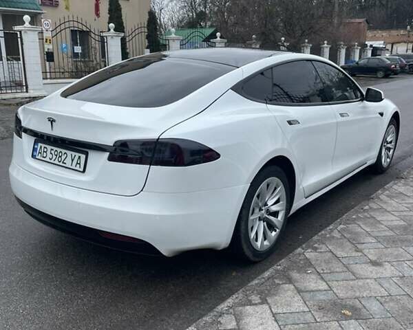 Белый Тесла Модель С, объемом двигателя 0 л и пробегом 84 тыс. км за 22500 $, фото 5 на Automoto.ua