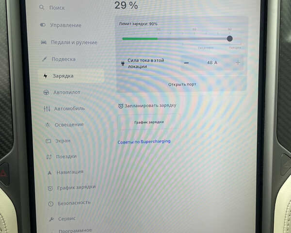 Белый Тесла Модель С, объемом двигателя 0 л и пробегом 93 тыс. км за 25000 $, фото 28 на Automoto.ua