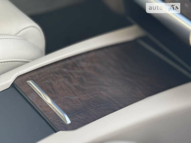 Белый Тесла Модель С, объемом двигателя 0 л и пробегом 108 тыс. км за 22500 $, фото 11 на Automoto.ua