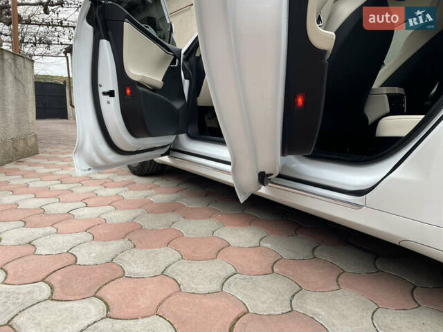 Белый Тесла Модель С, объемом двигателя 0 л и пробегом 93 тыс. км за 25000 $, фото 15 на Automoto.ua