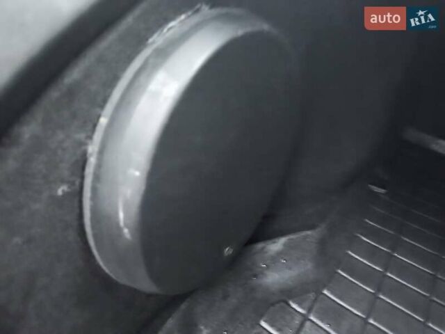 Белый Тесла Модель С, объемом двигателя 0 л и пробегом 178 тыс. км за 22999 $, фото 37 на Automoto.ua