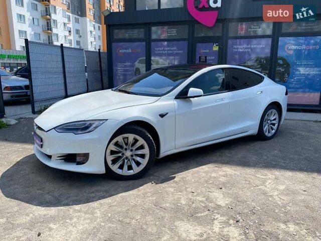 Белый Тесла Модель С, объемом двигателя 0 л и пробегом 84 тыс. км за 23000 $, фото 9 на Automoto.ua