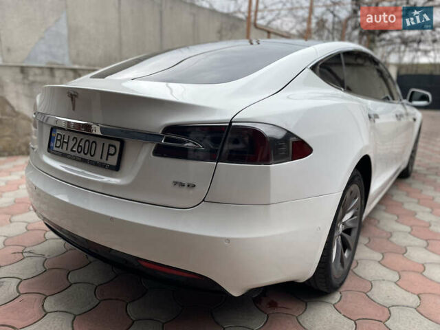 Белый Тесла Модель С, объемом двигателя 0 л и пробегом 93 тыс. км за 25000 $, фото 11 на Automoto.ua