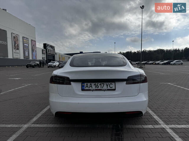 Белый Тесла Модель С, объемом двигателя 0 л и пробегом 157 тыс. км за 21500 $, фото 6 на Automoto.ua