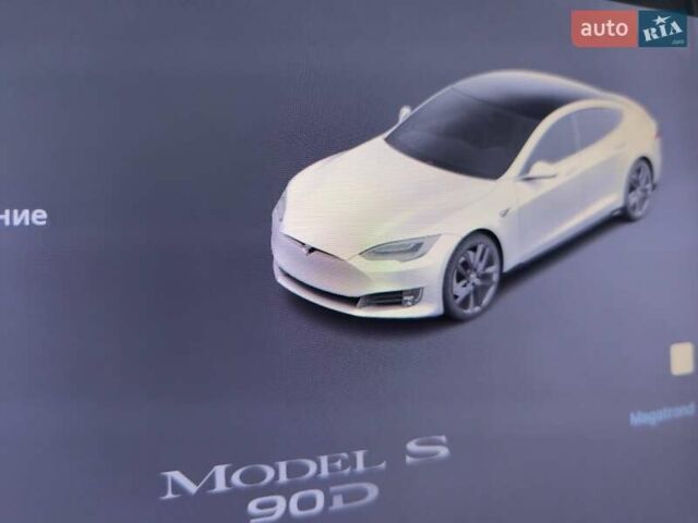 Белый Тесла Модель С, объемом двигателя 0 л и пробегом 178 тыс. км за 22999 $, фото 57 на Automoto.ua