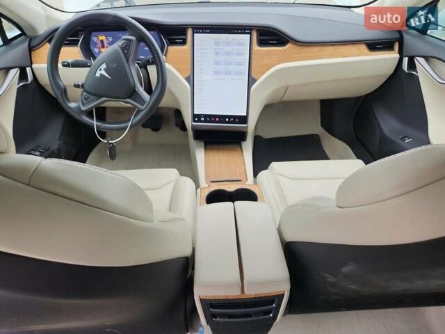 Білий Тесла Модель С, об'ємом двигуна 0 л та пробігом 107 тис. км за 7400 $, фото 6 на Automoto.ua