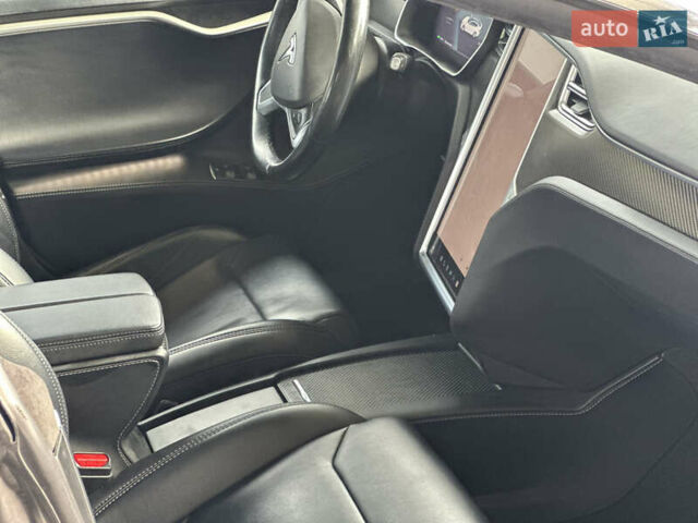 Білий Тесла Модель С, об'ємом двигуна 0 л та пробігом 238 тис. км за 17700 $, фото 17 на Automoto.ua