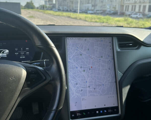 Тесла Модель С 2018 в Харькове на Automoto.ua Белый Тесла Модель С, объемом двигателя 0 л и пробегом 58 тыс. км за 25000 $, фото 15 на Automoto.ua