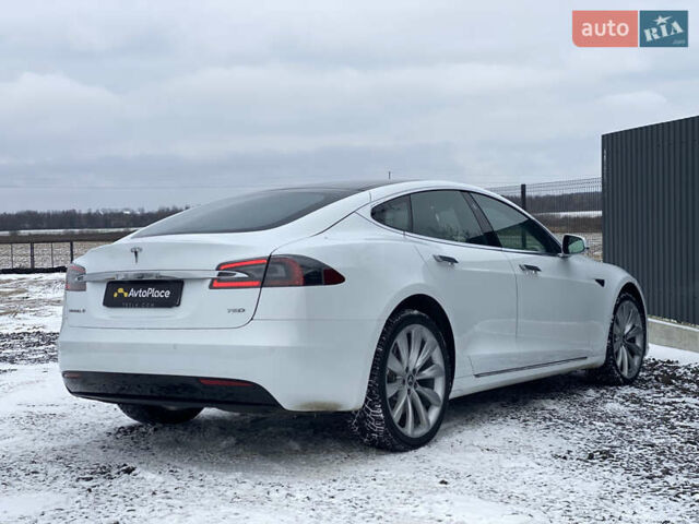 Белый Тесла Модель С, объемом двигателя 0 л и пробегом 183 тыс. км за 18300 $, фото 91 на Automoto.ua