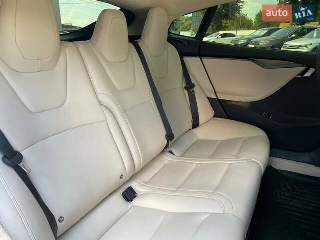 Белый Тесла Модель С, объемом двигателя 0 л и пробегом 84 тыс. км за 23000 $, фото 13 на Automoto.ua