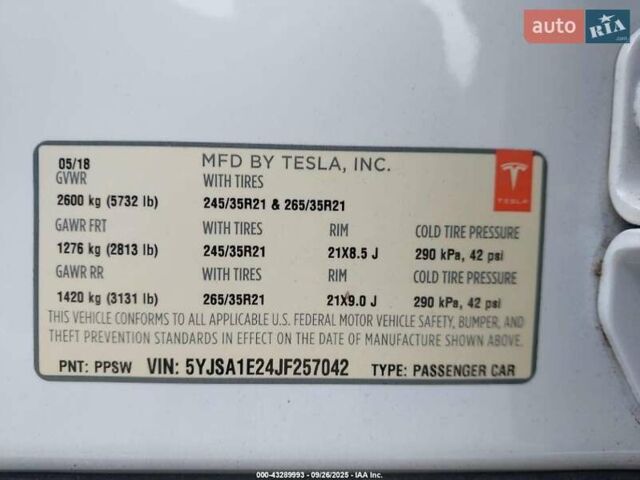 Білий Тесла Модель С, об'ємом двигуна 0 л та пробігом 64 тис. км за 7500 $, фото 13 на Automoto.ua
