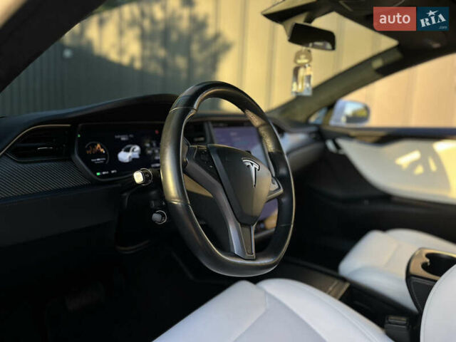 Белый Тесла Модель С, объемом двигателя 0 л и пробегом 99 тыс. км за 18900 $, фото 18 на Automoto.ua
