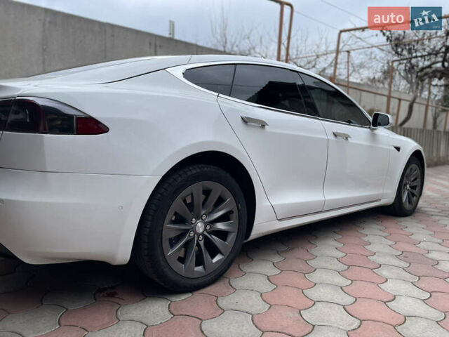 Белый Тесла Модель С, объемом двигателя 0 л и пробегом 93 тыс. км за 25000 $, фото 12 на Automoto.ua