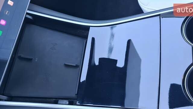 Тесла Модель С 2018 у Нововолинськ на Automoto.ua Білий Тесла Модель С, об'ємом двигуна 0 л та пробігом 118 тис. км за 14950 $, фото 1 на Automoto.ua