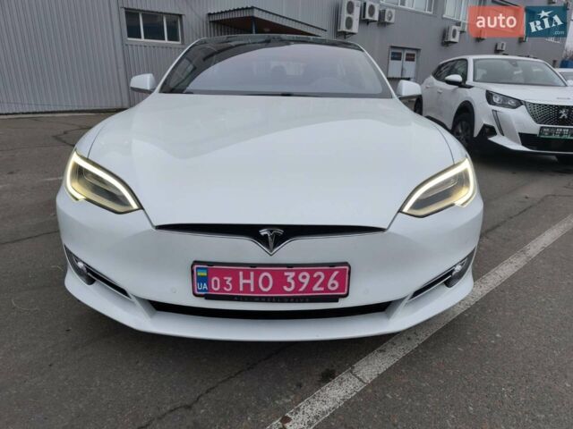 Білий Тесла Модель С, об'ємом двигуна 0 л та пробігом 178 тис. км за 21555 $, фото 16 на Automoto.ua