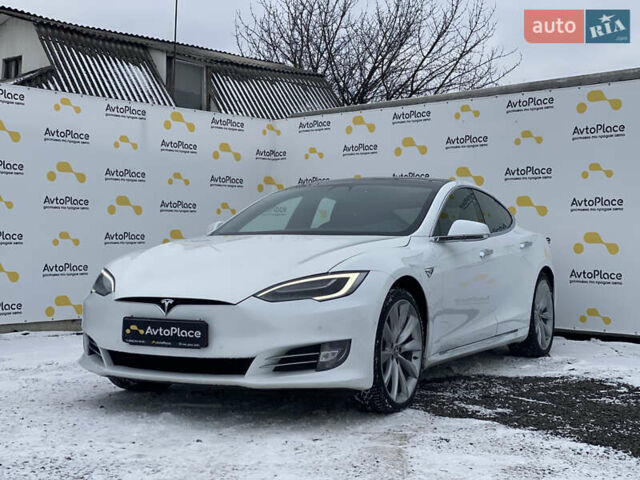 Белый Тесла Модель С, объемом двигателя 0 л и пробегом 183 тыс. км за 18300 $, фото 98 на Automoto.ua
