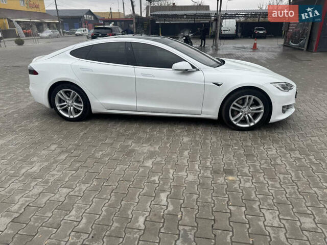 Білий Тесла Модель С, об'ємом двигуна 0 л та пробігом 202 тис. км за 16500 $, фото 4 на Automoto.ua