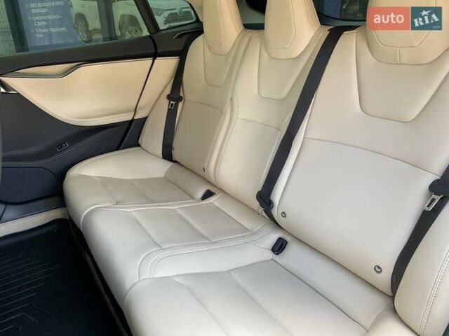 Белый Тесла Модель С, объемом двигателя 0 л и пробегом 84 тыс. км за 23000 $, фото 15 на Automoto.ua