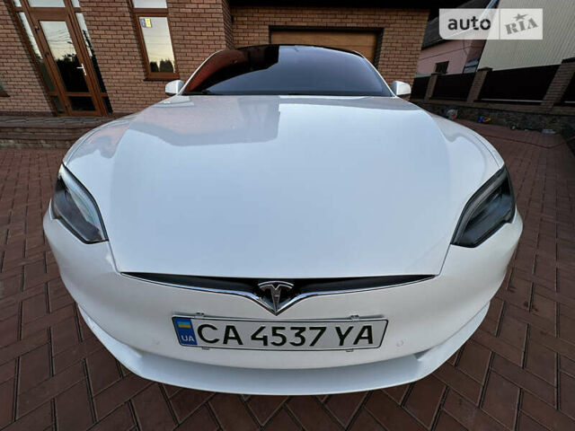 Білий Тесла Модель С, об'ємом двигуна 0 л та пробігом 89 тис. км за 31500 $, фото 65 на Automoto.ua
