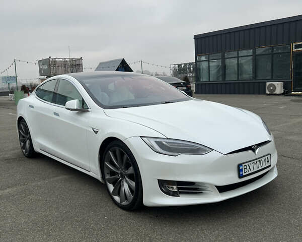 Белый Тесла Модель С, объемом двигателя 0 л и пробегом 149 тыс. км за 24900 $, фото 13 на Automoto.ua