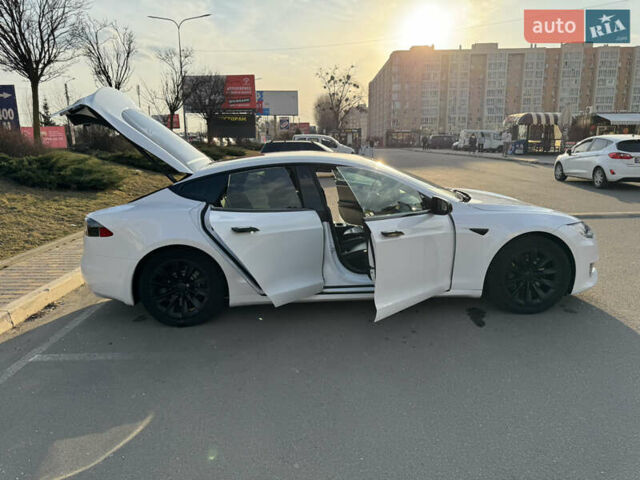 Белый Тесла Модель С, объемом двигателя 0 л и пробегом 100 тыс. км за 25500 $, фото 35 на Automoto.ua