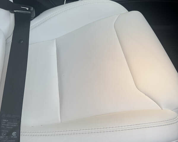 Білий Тесла Модель С, об'ємом двигуна 0 л та пробігом 154 тис. км за 30000 $, фото 26 на Automoto.ua