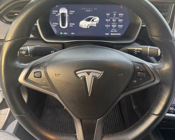 Білий Тесла Модель С, об'ємом двигуна 0 л та пробігом 154 тис. км за 30000 $, фото 20 на Automoto.ua