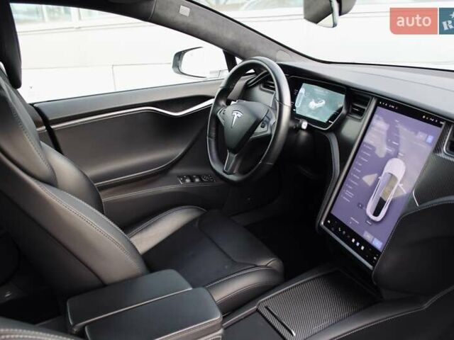 Белый Тесла Модель С, объемом двигателя 0 л и пробегом 117 тыс. км за 29700 $, фото 19 на Automoto.ua