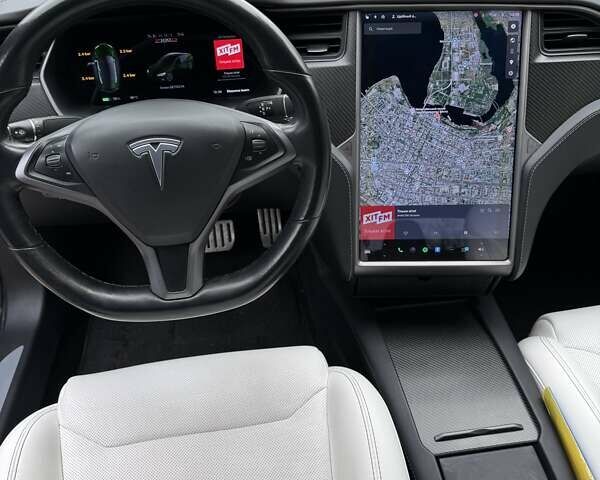 Белый Тесла Модель С, объемом двигателя 0 л и пробегом 219 тыс. км за 24900 $, фото 8 на Automoto.ua