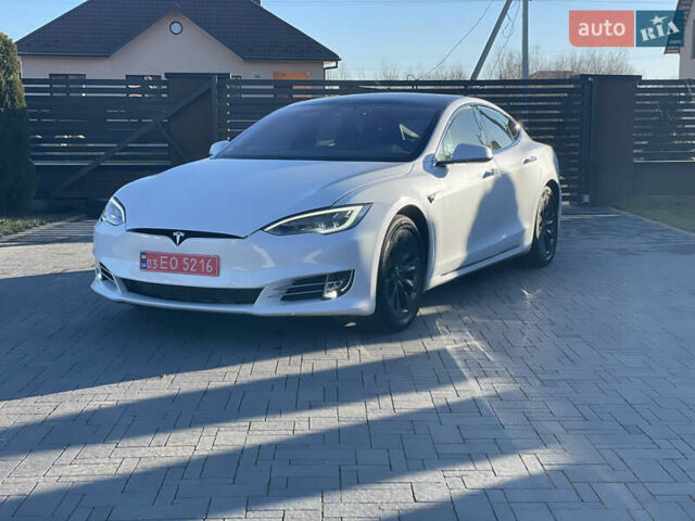 Белый Тесла Модель С, объемом двигателя 0 л и пробегом 135 тыс. км за 28300 $, фото 27 на Automoto.ua