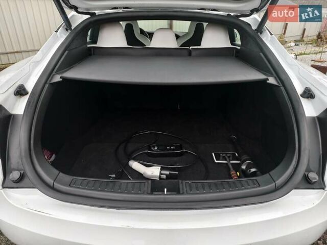 Білий Тесла Модель С, об'ємом двигуна 0 л та пробігом 39 тис. км за 34999 $, фото 13 на Automoto.ua