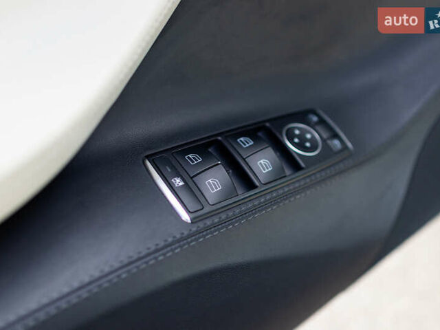 Білий Тесла Модель С, об'ємом двигуна 0 л та пробігом 193 тис. км за 24500 $, фото 30 на Automoto.ua