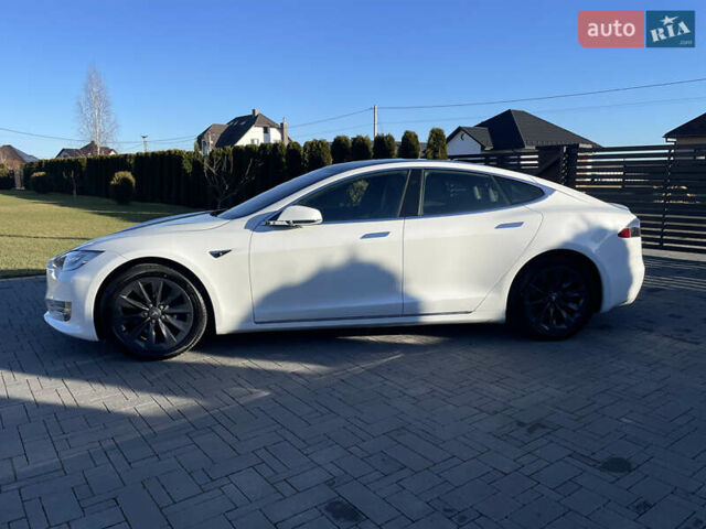 Белый Тесла Модель С, объемом двигателя 0 л и пробегом 135 тыс. км за 28300 $, фото 3 на Automoto.ua