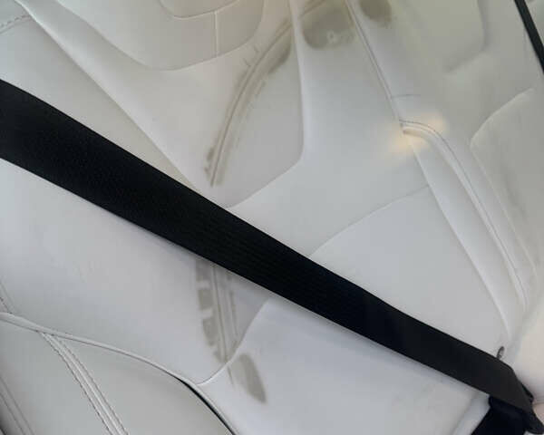 Білий Тесла Модель С, об'ємом двигуна 0 л та пробігом 154 тис. км за 30000 $, фото 29 на Automoto.ua