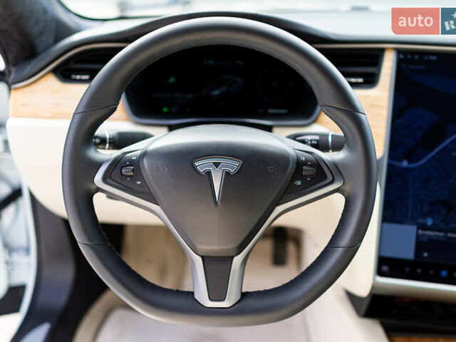 Білий Тесла Модель С, об'ємом двигуна 0 л та пробігом 193 тис. км за 24500 $, фото 25 на Automoto.ua
