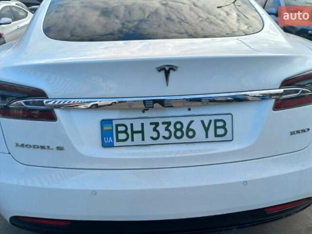 Білий Тесла Модель С, об'ємом двигуна 0 л та пробігом 79 тис. км за 27999 $, фото 3 на Automoto.ua