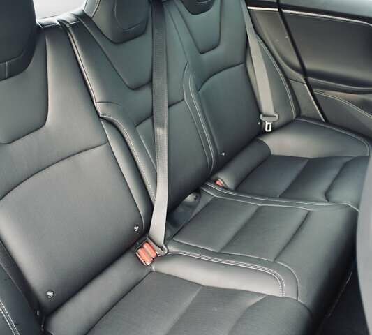 Белый Тесла Модель С, объемом двигателя 0 л и пробегом 117 тыс. км за 29700 $, фото 20 на Automoto.ua