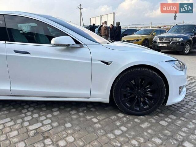 Белый Тесла Модель С, объемом двигателя 0 л и пробегом 121 тыс. км за 29990 $, фото 11 на Automoto.ua