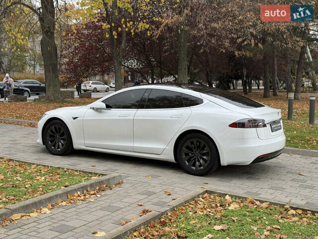 Білий Тесла Модель С, об'ємом двигуна 0 л та пробігом 52 тис. км за 27800 $, фото 12 на Automoto.ua