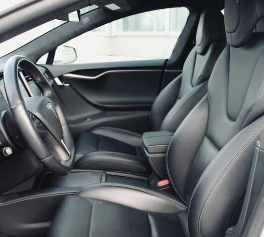 Белый Тесла Модель С, объемом двигателя 0 л и пробегом 117 тыс. км за 29700 $, фото 27 на Automoto.ua