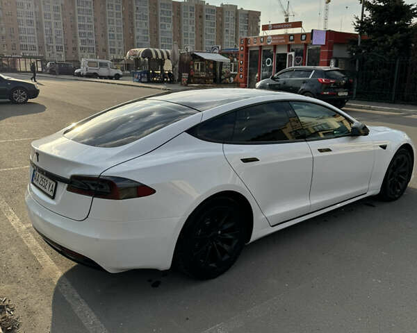 Белый Тесла Модель С, объемом двигателя 0 л и пробегом 100 тыс. км за 25500 $, фото 48 на Automoto.ua