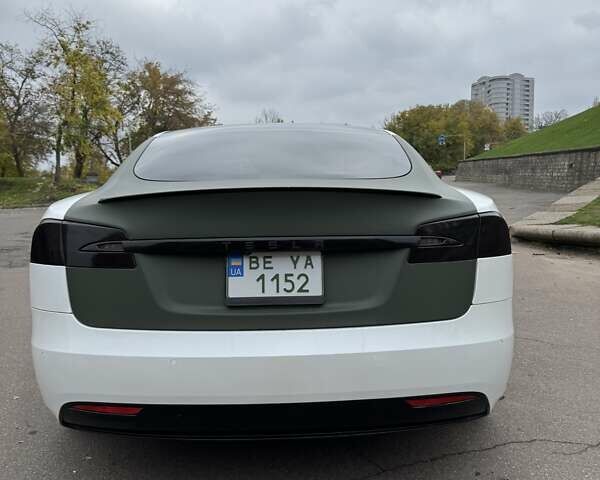 Белый Тесла Модель С, объемом двигателя 0 л и пробегом 219 тыс. км за 24900 $, фото 14 на Automoto.ua