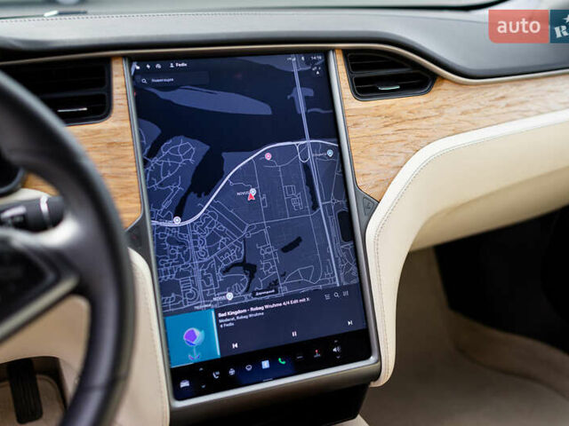 Білий Тесла Модель С, об'ємом двигуна 0 л та пробігом 193 тис. км за 24500 $, фото 28 на Automoto.ua