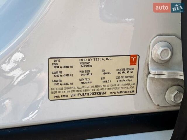 Белый Тесла Модель С, объемом двигателя 0 л и пробегом 193 тыс. км за 29999 $, фото 24 на Automoto.ua