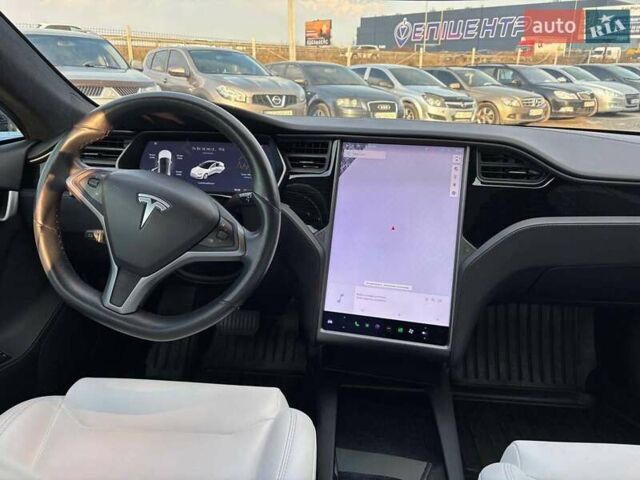 Белый Тесла Модель С, объемом двигателя 0 л и пробегом 121 тыс. км за 29990 $, фото 14 на Automoto.ua
